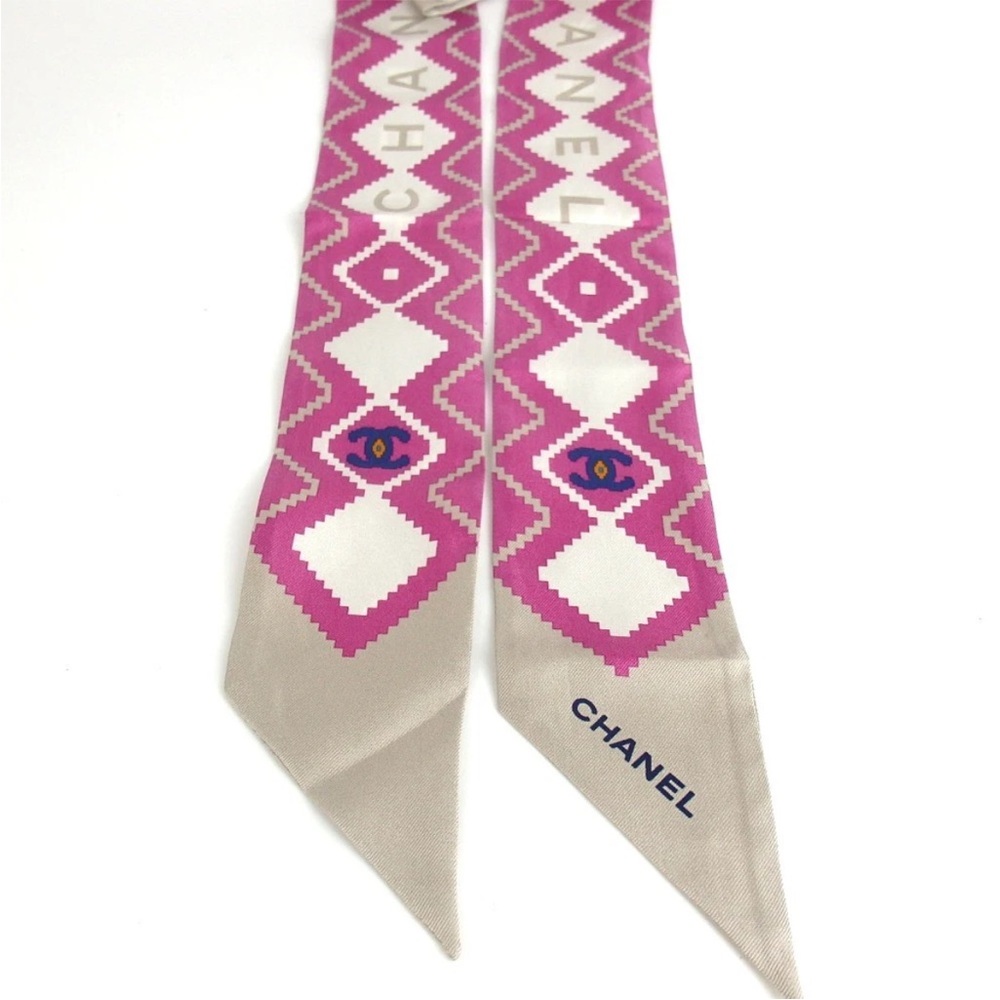 CHANEL Long COCO Mark scarf silk - Picture 3 of 7